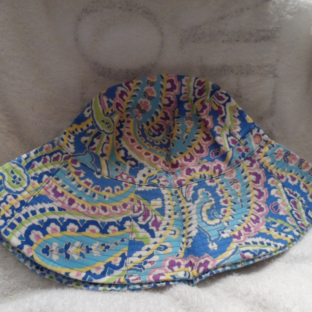 Vera Bradley sun hat in retired Capri Blue